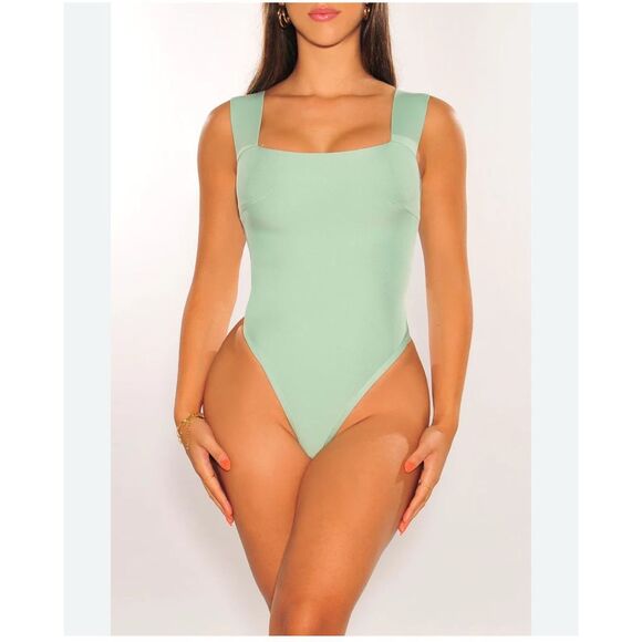 Lizette Collections Mint Square Neck Bodysuit Size Small NWT - Picture 1 of 6